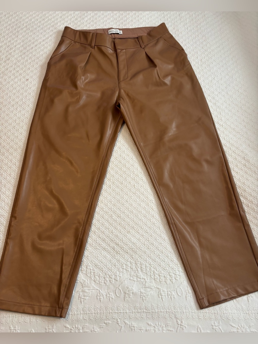 Abercrombie & Fitch Women’s Tan Faux Leather Chinos 90’s Straight Leg Ultra High